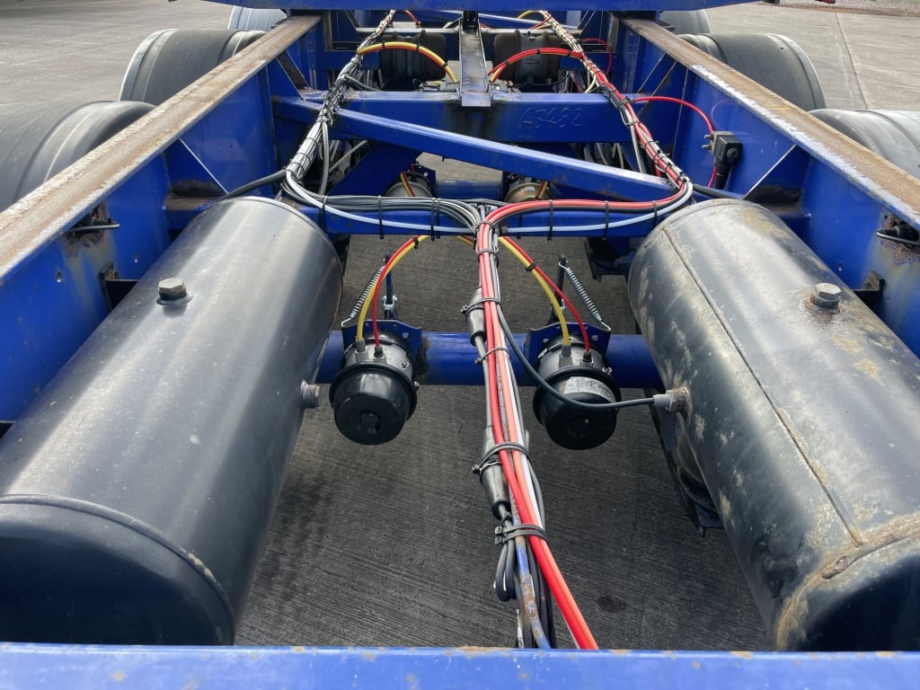 DENNISON LOCK AND GO SLIDING SKELETAL TRAILER – 2015 – C399743