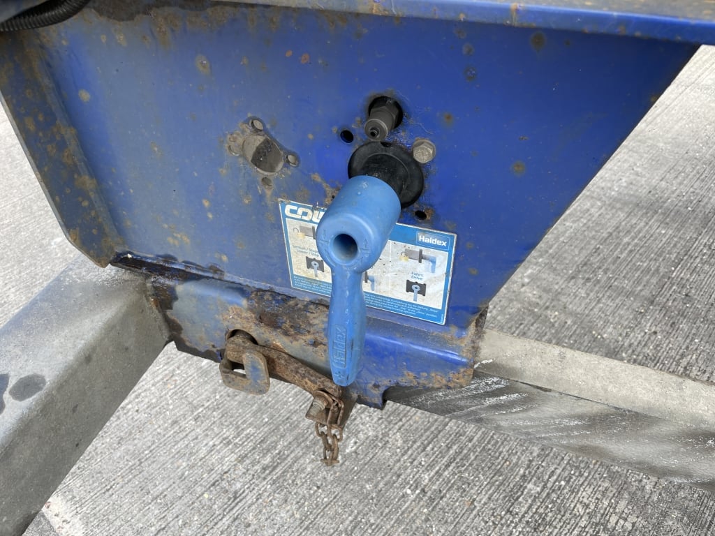 DENNISON LOCK AND GO SLIDING SKELETAL TRAILER – 2015 – C399743