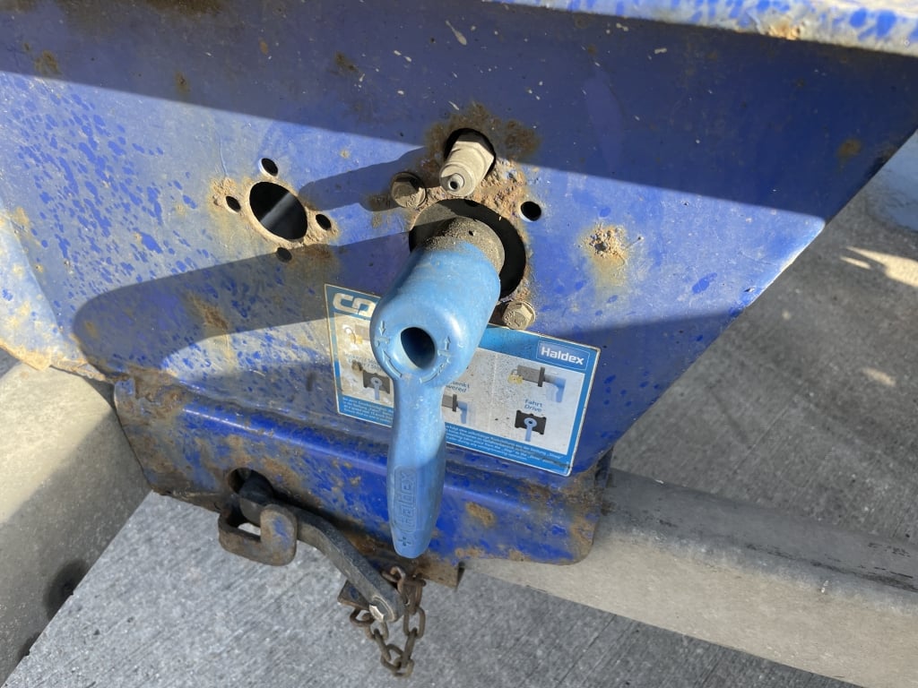 DENNISON LOCK AND GO SLIDING SKELETAL TRAILER – 2015 – C399748