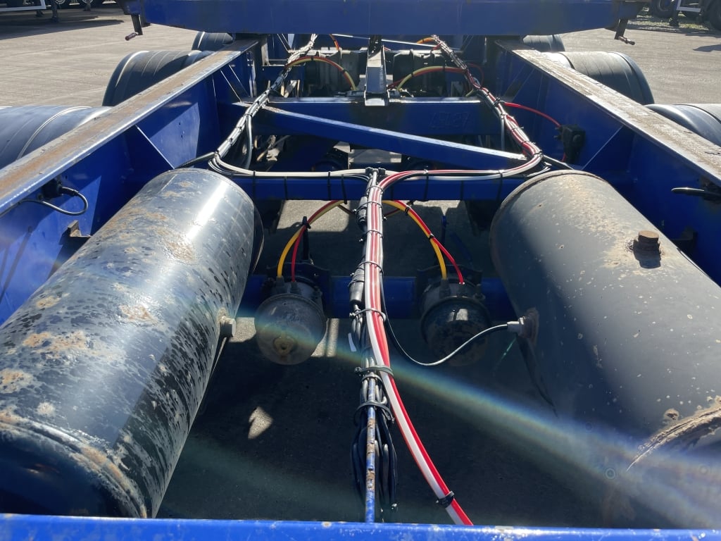 DENNISON LOCK AND GO SLIDING SKELETAL TRAILER – 2015 – C399748