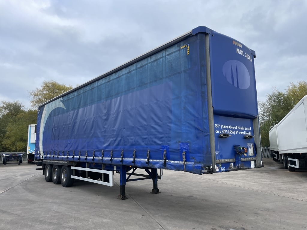 SDC/LAWRENCE DAVID 45FT CURTAINSIDE TRAILER – 2015 – C406215