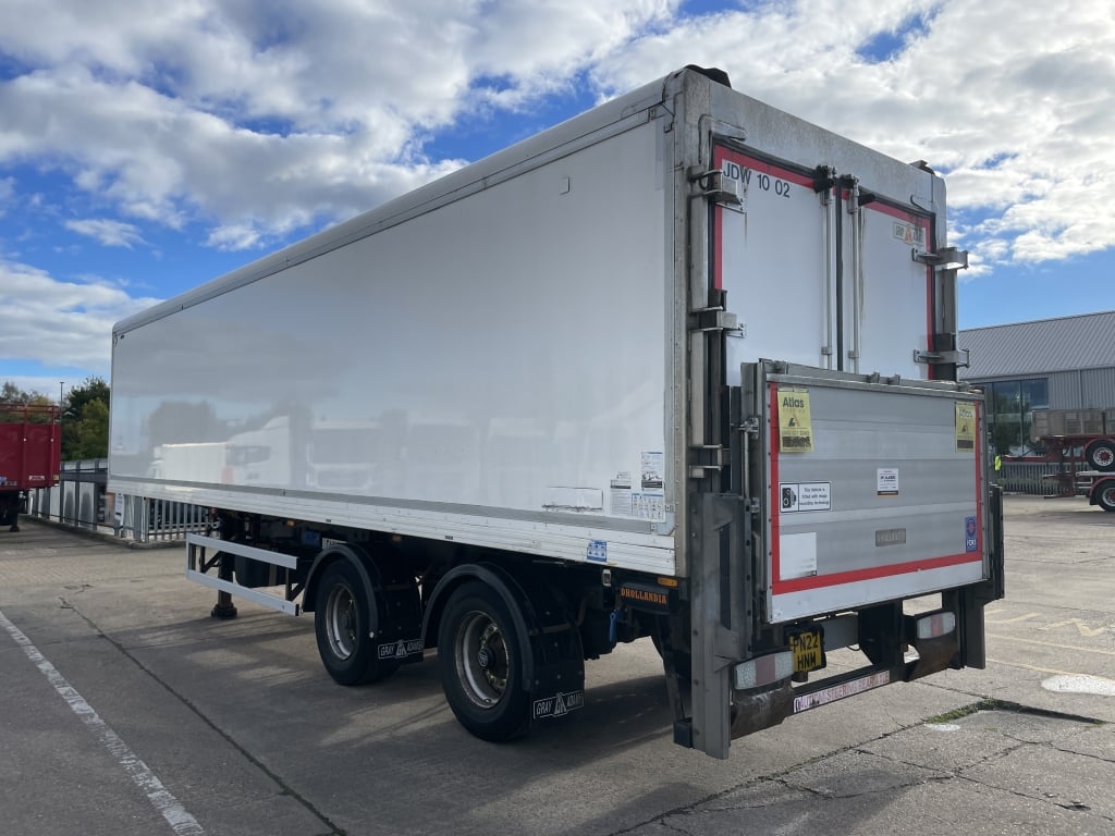 GRAY AND ADAMS 36FT TANDEM AXLE INSULATED FRIDGE/FREEZER TRAILER – 2016 – C418197