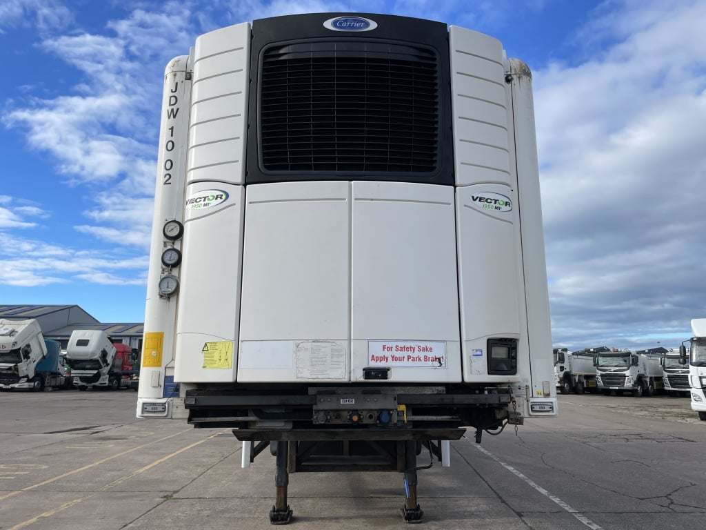 GRAY AND ADAMS 36FT TANDEM AXLE INSULATED FRIDGE/FREEZER TRAILER – 2016 – C418197