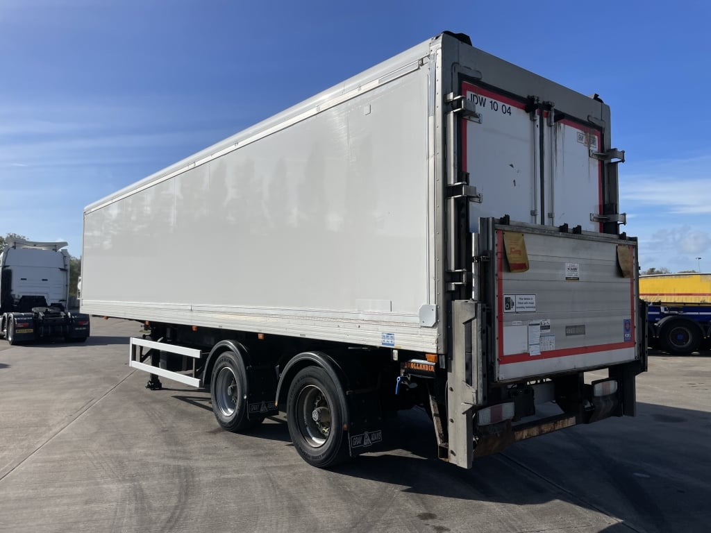 GRAY AND ADAMS 36FT TANDEM AXLE INSULATED FRIDGE/FREEZER TRAILER – 2016 – C418199
