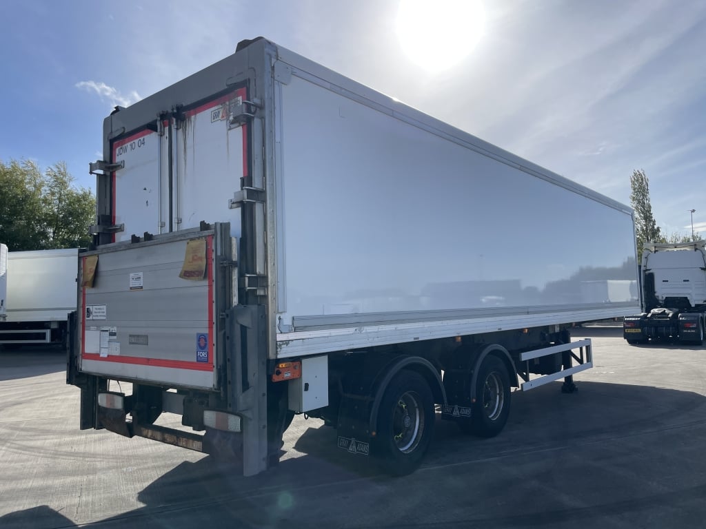 GRAY AND ADAMS 36FT TANDEM AXLE INSULATED FRIDGE/FREEZER TRAILER – 2016 – C418199