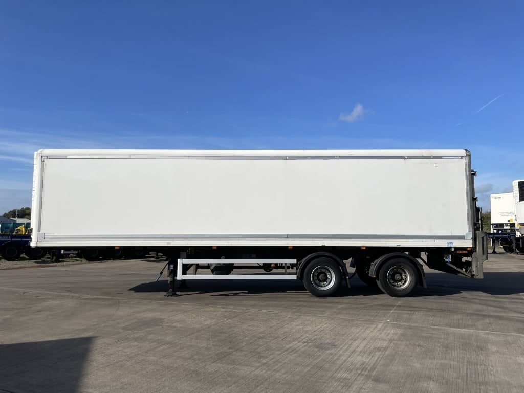 GRAY AND ADAMS 36FT TANDEM AXLE INSULATED FRIDGE/FREEZER TRAILER – 2016 – C418199