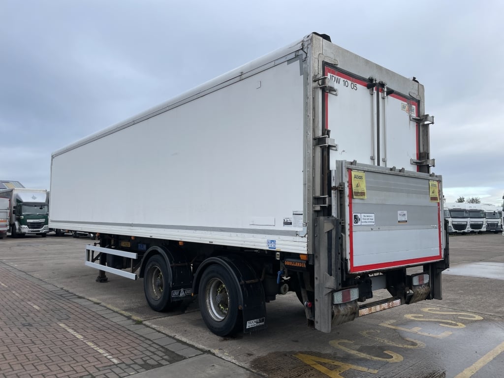 GRAY AND ADAMS 36FT TANDEM AXLE INSULATED FRIDGE/FREEZER TRAILER – 2016 – C418200