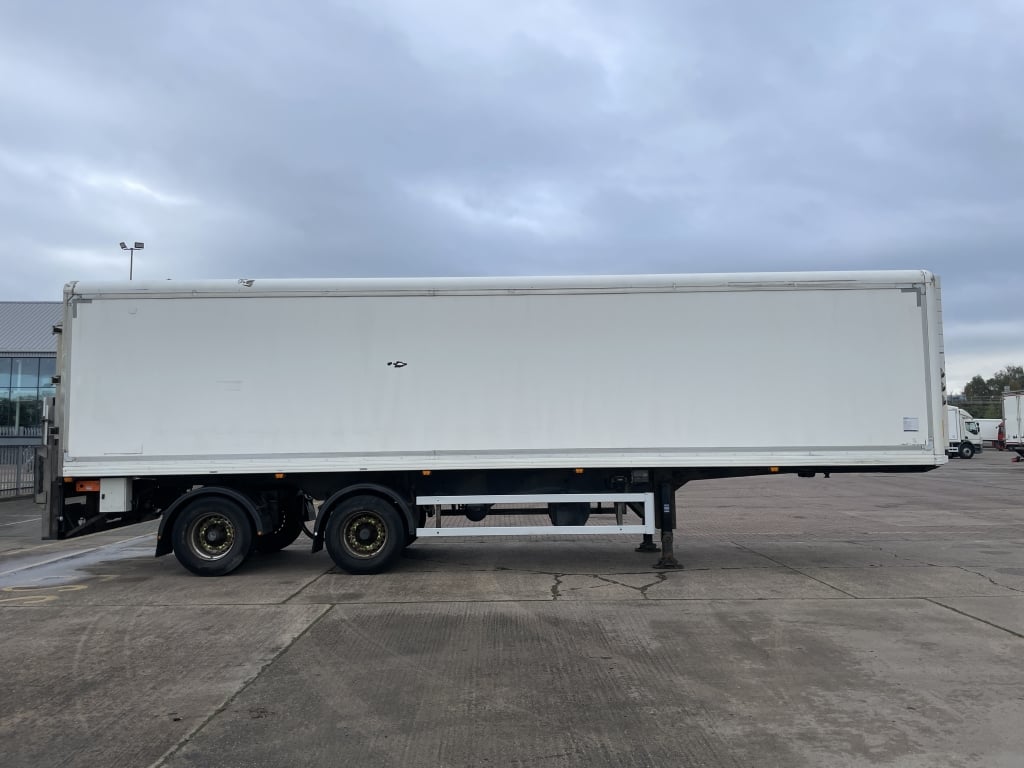 GRAY AND ADAMS 36FT TANDEM AXLE INSULATED FRIDGE/FREEZER TRAILER – 2016 – C418200