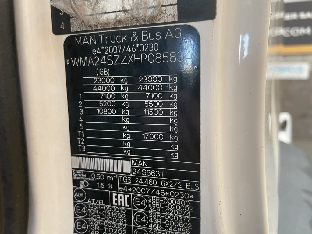 MAN TGS 24.460 *EURO 6* 6X2 PET REGS TRACTOR UNIT – 2017 – DA66 NKG