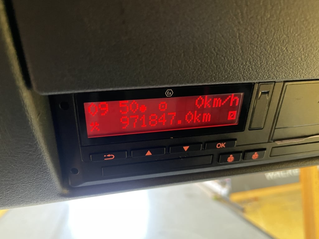 MAN TGS 24.420 *EURO 6* 6X2 PET REGS TRACTOR UNIT – 2018 – DE18 XWN