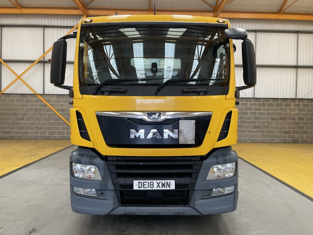 MAN TGS 24.420 *EURO 6* 6X2 PET REGS TRACTOR UNIT – 2018 – DE18 XWN