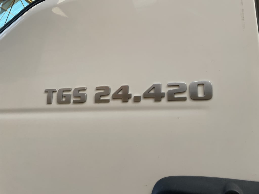 MAN TGS 24.420 *EURO 6* 6X2 PET REGS TRACTOR UNIT – 2018 – DE18 XWS
