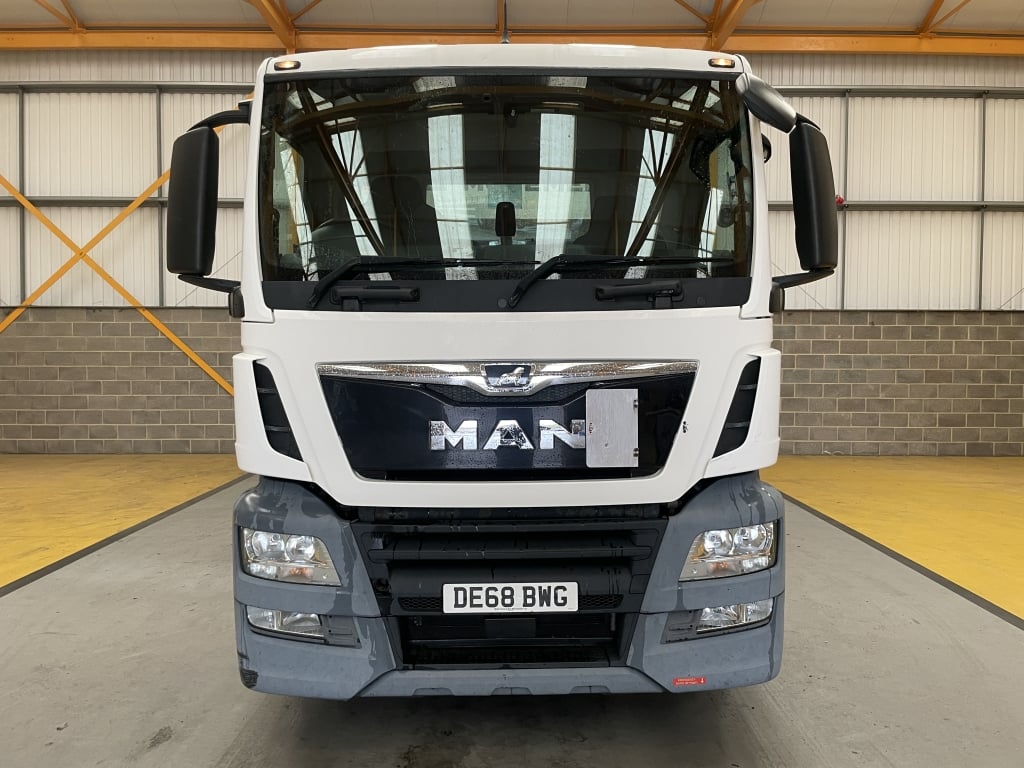 MAN TGS 24.420 *EURO 6* 6X2 PET REGS TRACTOR UNIT – 2018 – DE68 BWG