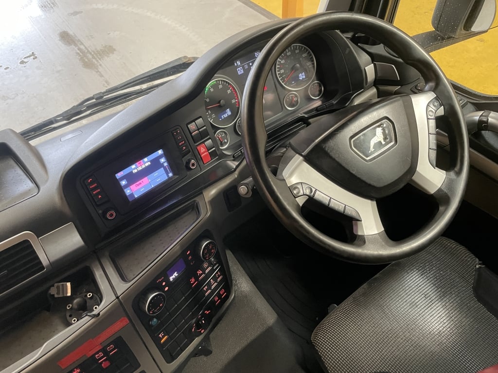 MAN TGS 24.420 *EURO 6* 6X2 PET REGS TRACTOR UNIT – 2018 – DE68 BWY