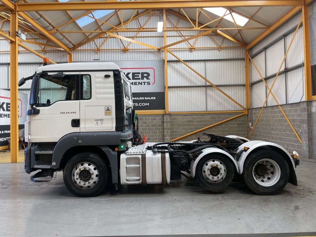 MAN TGS 24.440 *EURO 6* 6X2 PET REGS TRACTOR UNIT – 2016 – DF65 UMR
