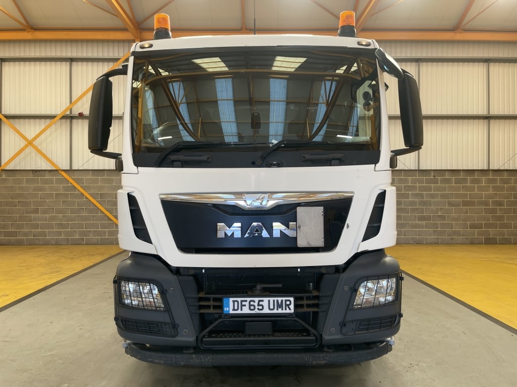 MAN TGS 24.440 *EURO 6* 6X2 PET REGS TRACTOR UNIT – 2016 – DF65 UMR