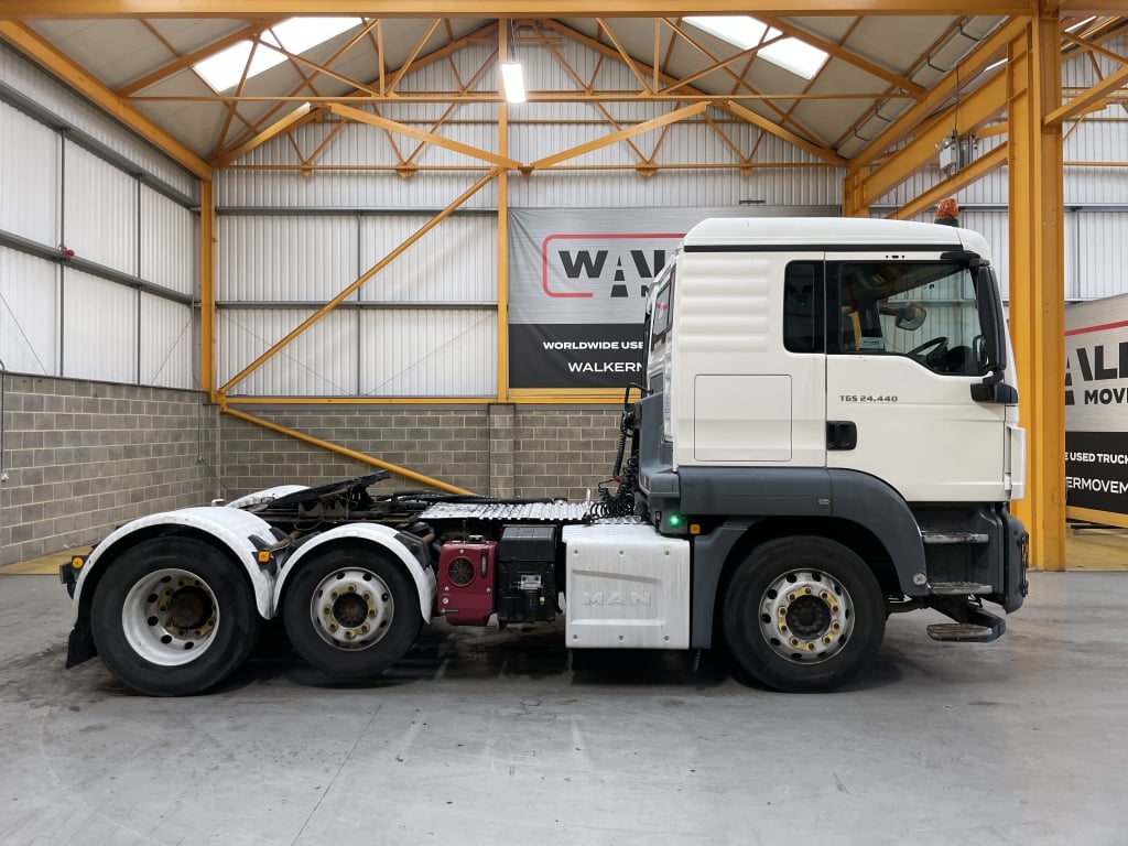MAN TGS 24.440 *EURO 6* 6X2 PET REGS TRACTOR UNIT – 2015 – DG65 YHM