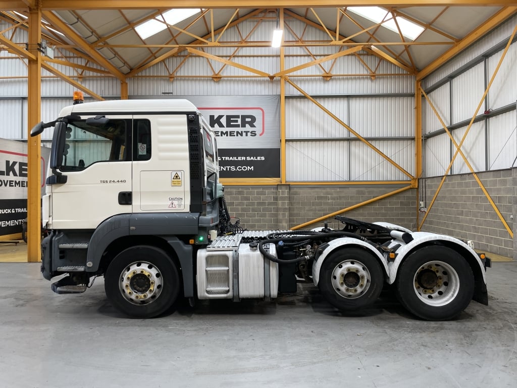 MAN TGS 24.440 *EURO 6* 6X2 PET REGS TRACTOR UNIT – 2015 – DG65 YHM