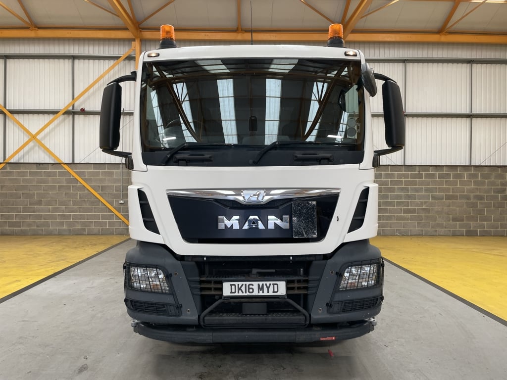 MAN TGS 24.440 *EURO 6* 6X2 PET REGS TRACTOR UNIT – 2016 – DK16 MYD