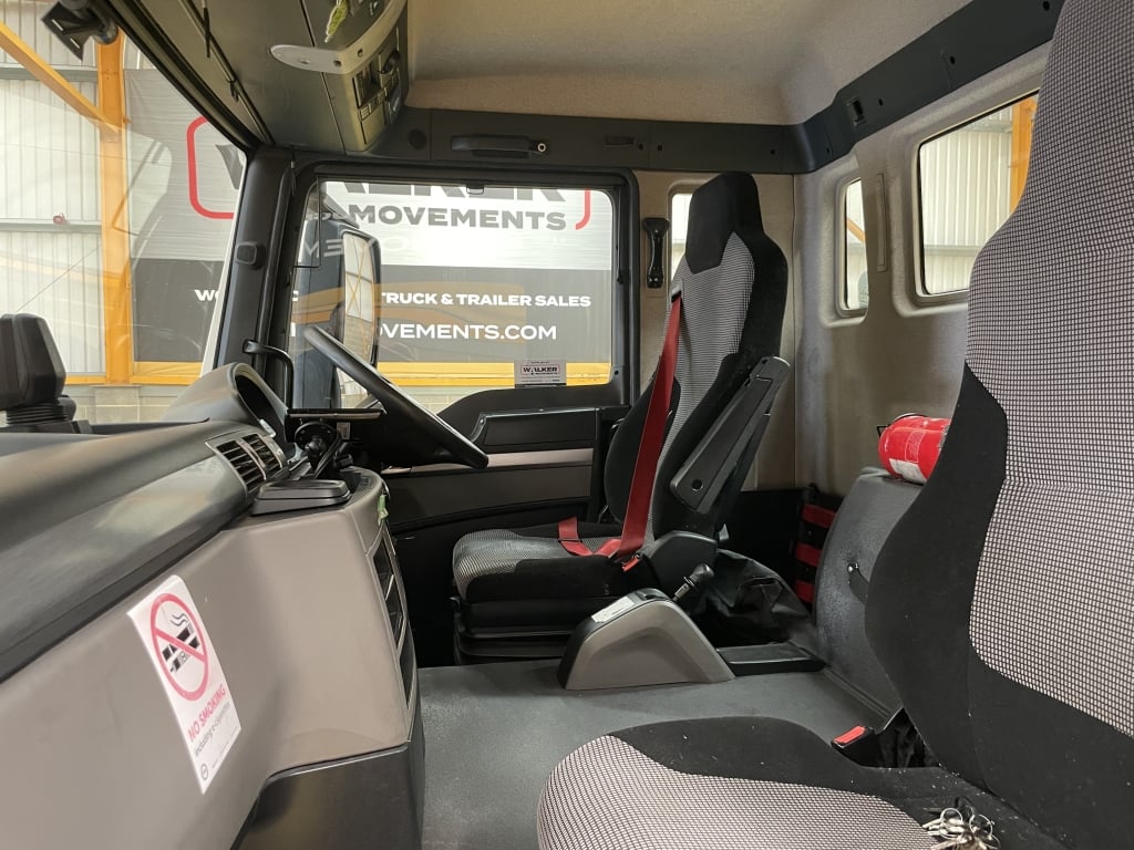 MAN TGS 24.420 *EURO 6* 6X2 PET REGS TRACTOR UNIT – 2018 – DK68 WUV