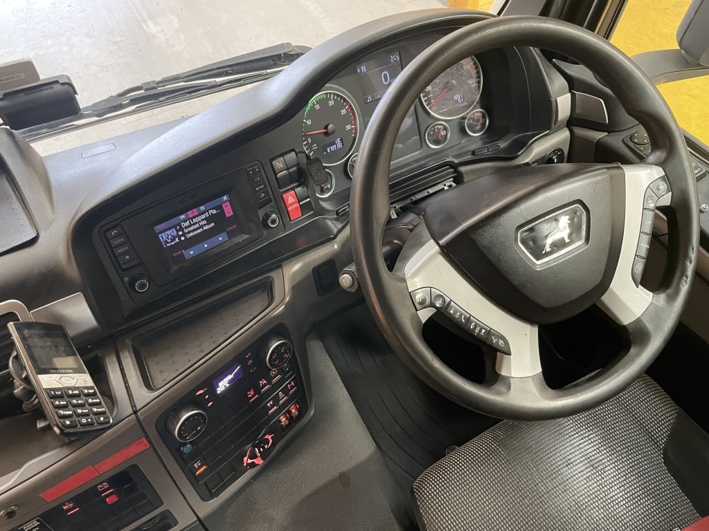 MAN TGS 24.420 *EURO 6* 6X2 PET REGS TRACTOR UNIT – 2018 – DK68 WUV