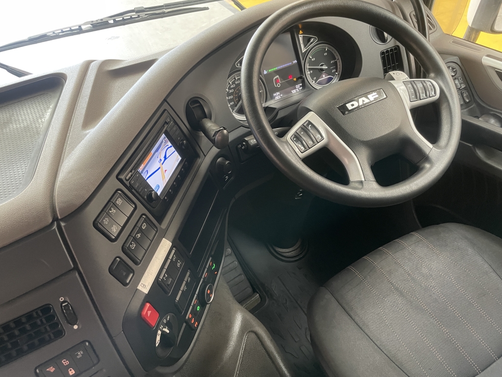 DAF XF106 530 SUPERSPACE *EURO 6* 6X2 TRACTOR UNIT – 2019 – DK69 YXU