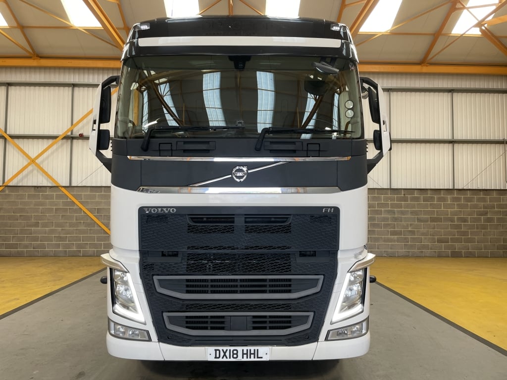 VOLVO FH 500 VERSION 4 GLOBETROTTER *EURO 6* 6X2 TRACTOR UNIT – 2018 – DX18 HHL
