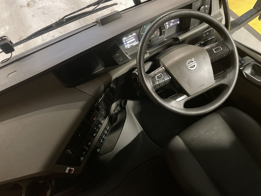 VOLVO FH 460 VERSION 4 GLOBETROTTER *EURO 6* 6X2 TRACTOR UNIT – 2019 – DX19 YHH