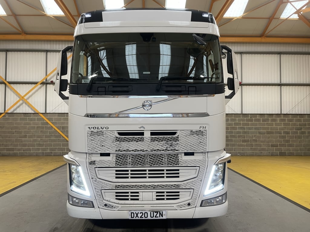 VOLVO FH 500 VERSION 4 GLOBETROTTER *EURO 6* 6X2 TRACTOR UNIT – 2020 – DX20 UZN