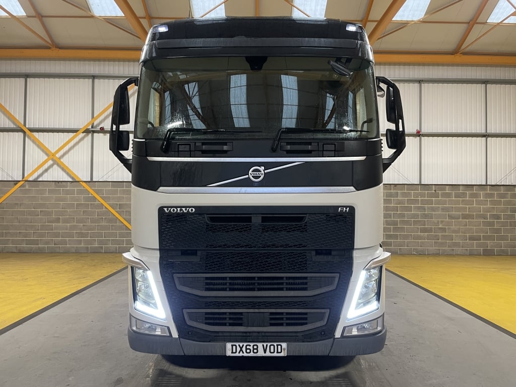 VOLVO FH 460 VERSION 4 GLOBETROTTER *EURO 6* 6X2 TRACTOR UNIT – 2019 – DX68 VOD