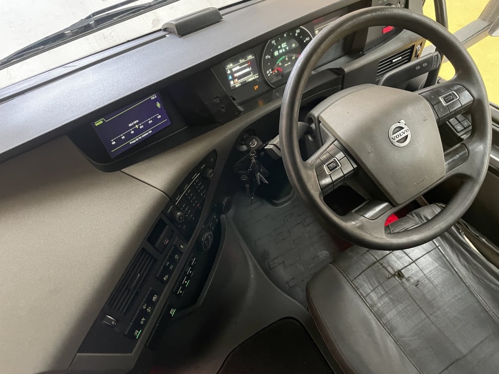 VOLVO FH 460 VERSION 4 GLOBETROTTER *EURO 6* 6X2 TRACTOR UNIT – 2019 – DX68 VOG