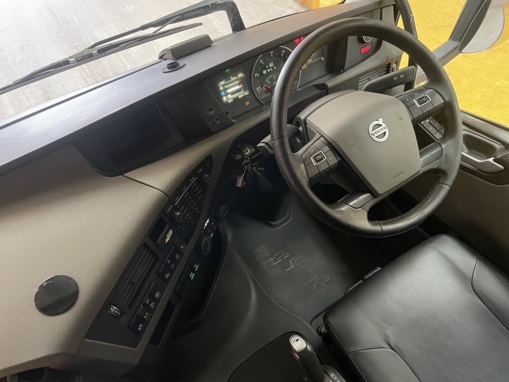 VOLVO FH 500 VERSION 4 GLOBETROTTER *EURO 6* TRACTEUR 6X2 – 2019 – DX69 UBN