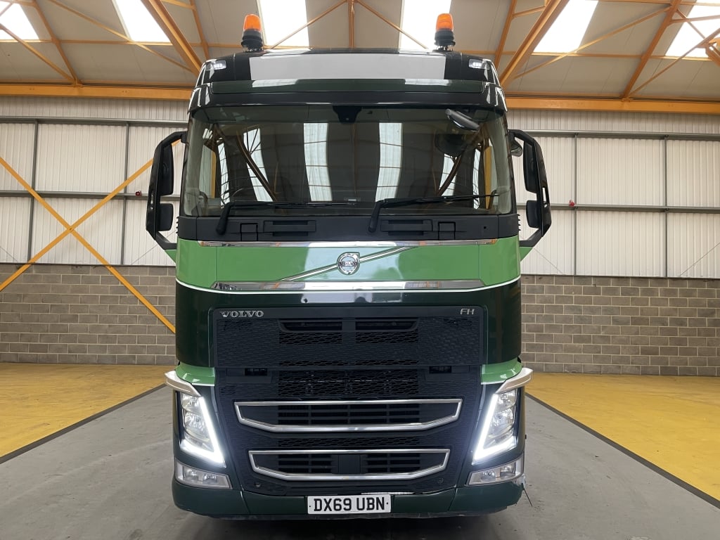 VOLVO FH 500 VERSION 4 GLOBETROTTER *EURO 6* TRACTEUR 6X2 – 2019 – DX69 UBN