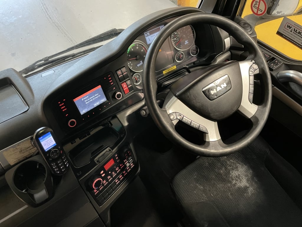 MAN TGX 26.440 *EURO 6* XXL 6X2 TRACTOR UNIT – 2016 – EY16 FGX