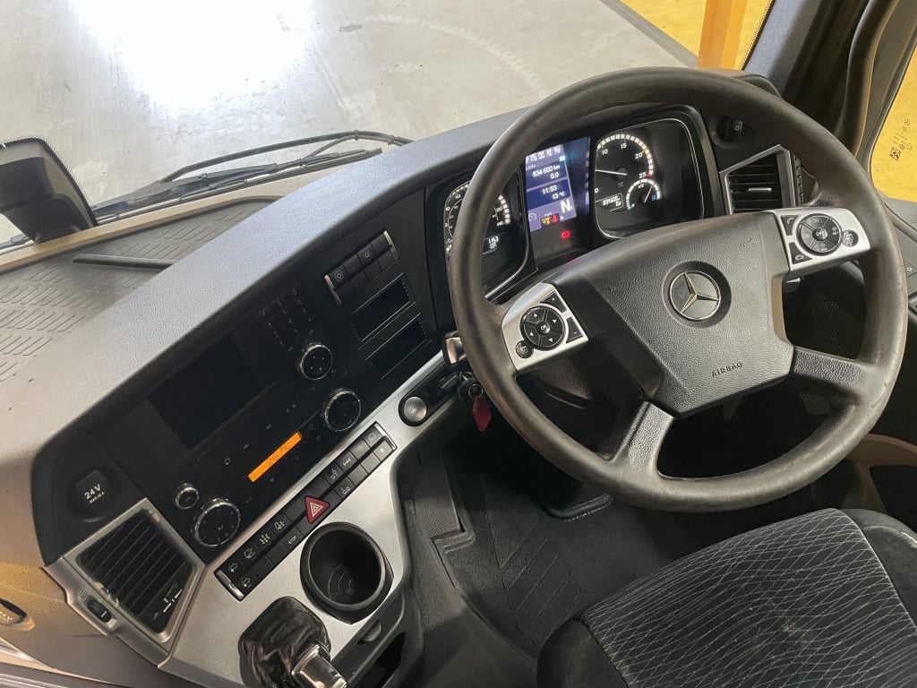 MERCEDES ACTROS 2443 *EURO 6* 6X2 TRACTOR UNIT – 2015 – FH65 FCC