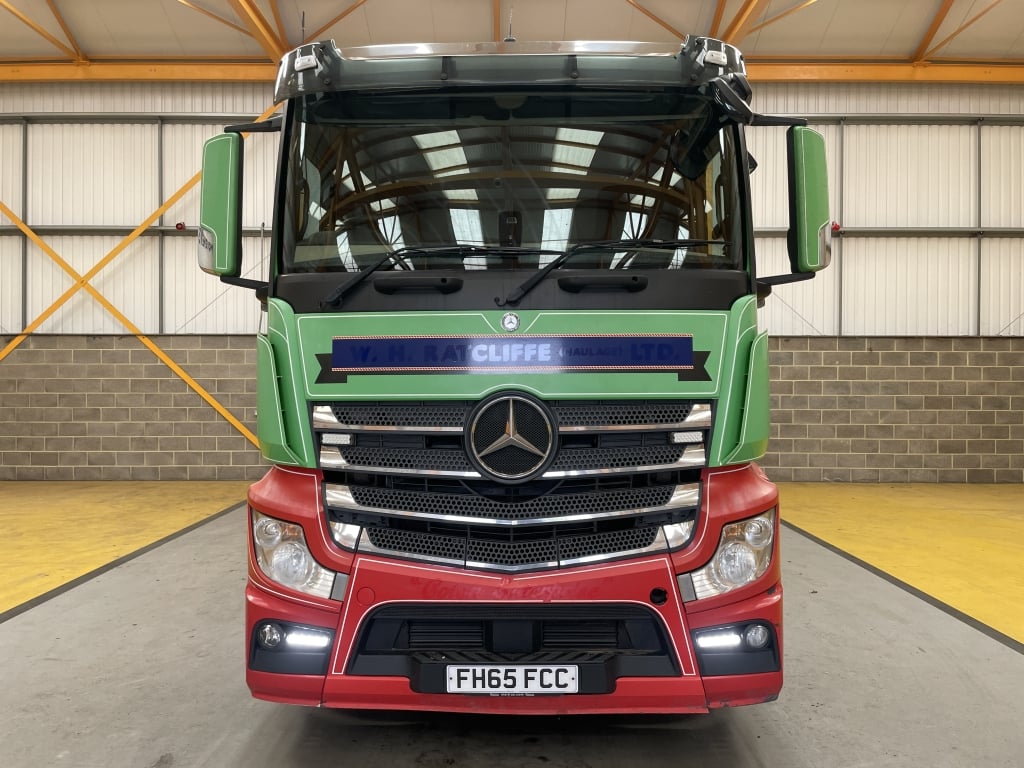 MERCEDES ACTROS 2443 *EURO 6* 6X2 TRACTOR UNIT – 2015 – FH65 FCC
