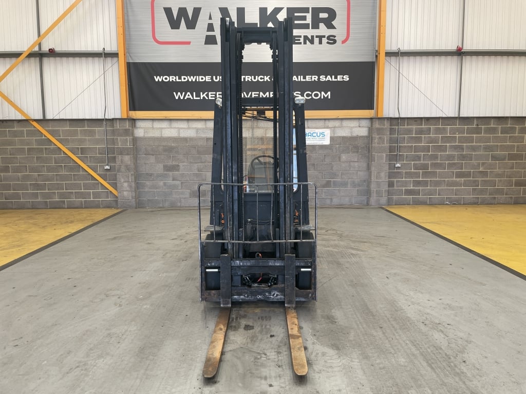 DOOSAN 2.5 TONNE DIESEL FORKLIFT – 2003 – FLT 13
