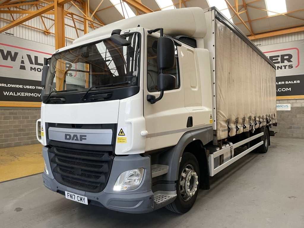 DAF CF 230 *EURO 6* 4X2, 18 TONNE CURTAINSIDER – 2017 – FN17 CMY
