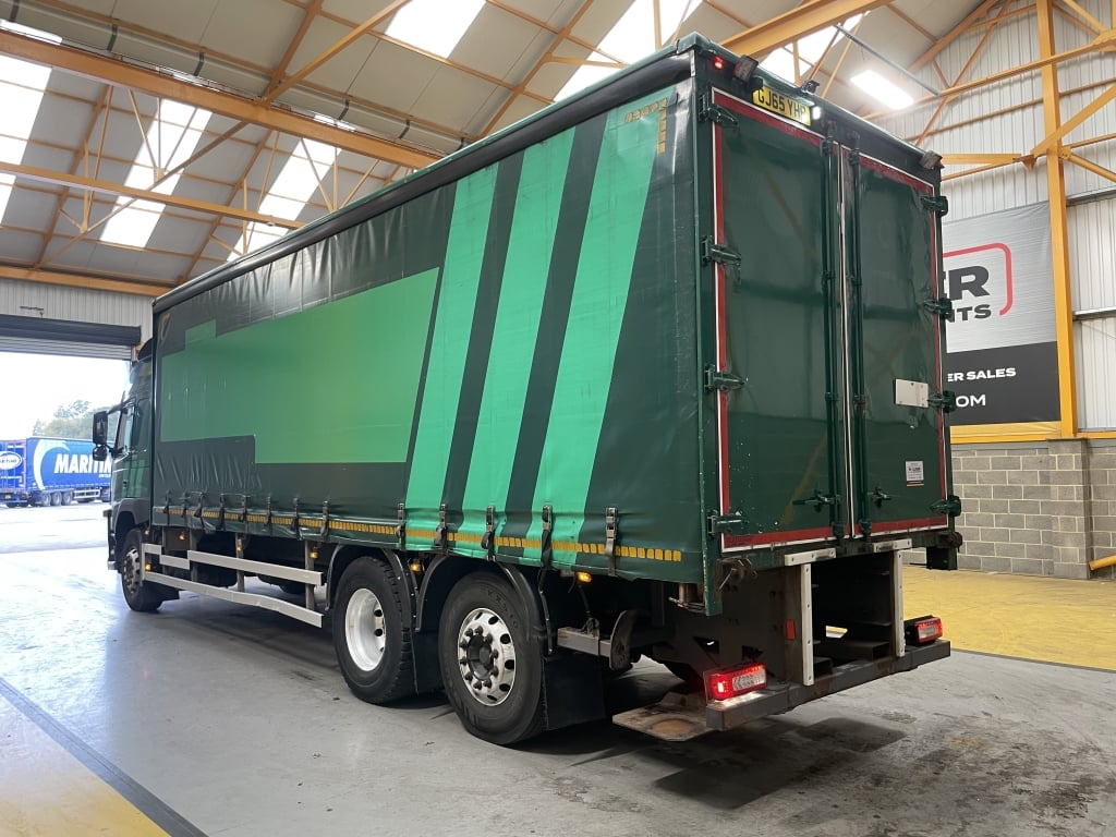 VOLVO FM *EURO 6* 26 TONNE 6X2 CURTAINSIDER – 2015 – GJ65 YHP
