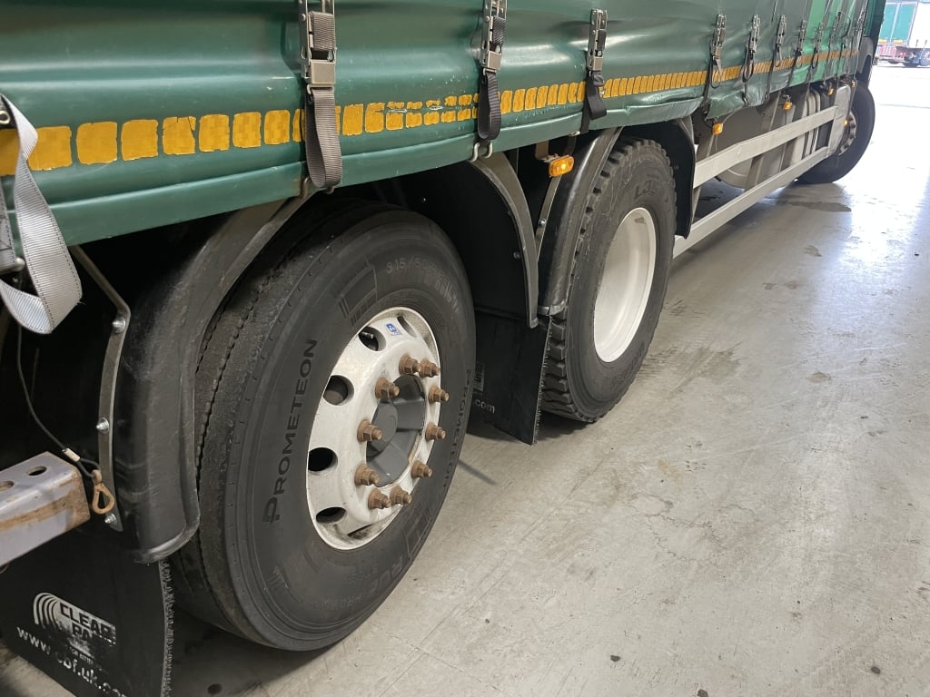 VOLVO FM *EURO 6* 26 TONNE 6X2 CURTAINSIDER – 2015 – GJ65 YHP