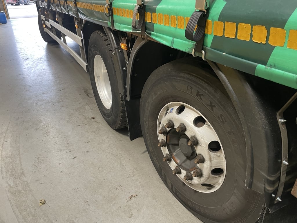 VOLVO FM *EURO 6* 26 TONNE 6X2 CURTAINSIDER – 2015 – GJ65 YHP