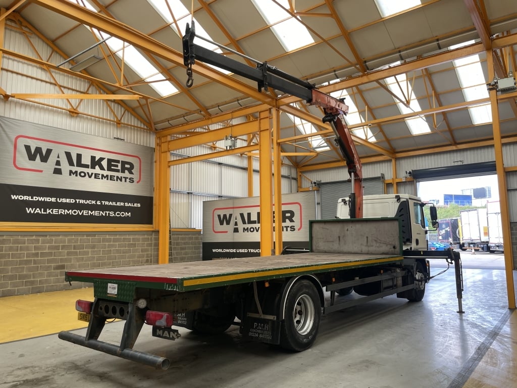 MAN TGM 18.250 *EURO 6*, 4X2 18 TONNE FLATBED/CRANE – 2015 – SV15 LDF