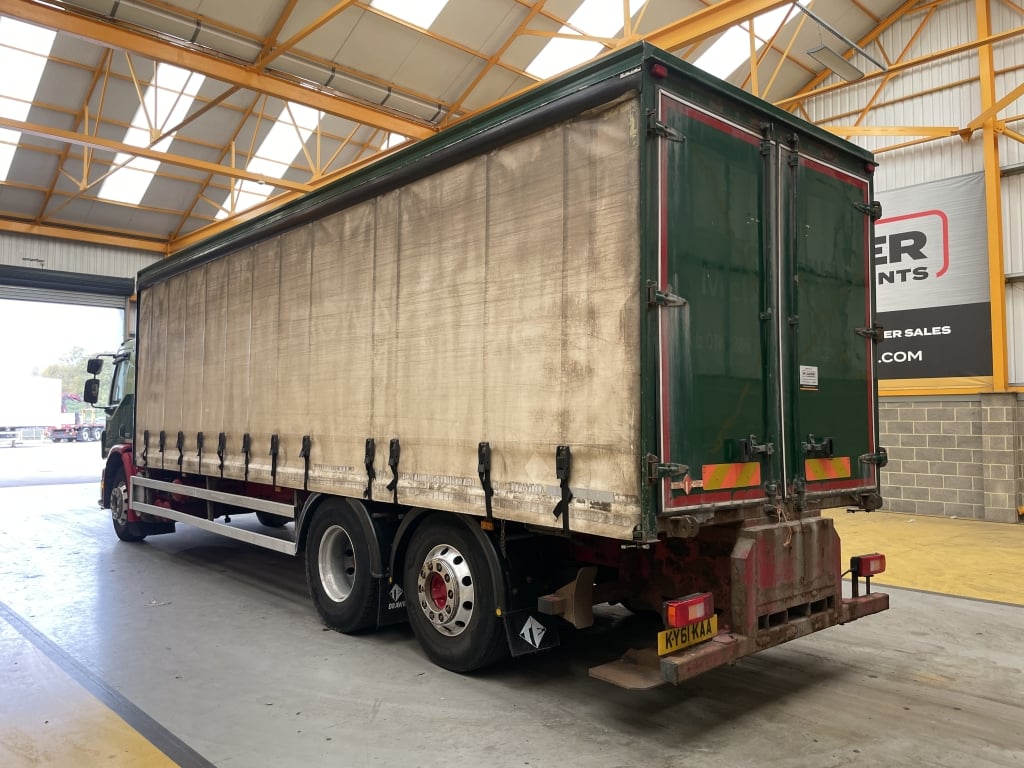 VOLVO FE 300 EURO 5 26 TONNE 6X2 CURTAINSIDER – 2011 – KY61 KAA