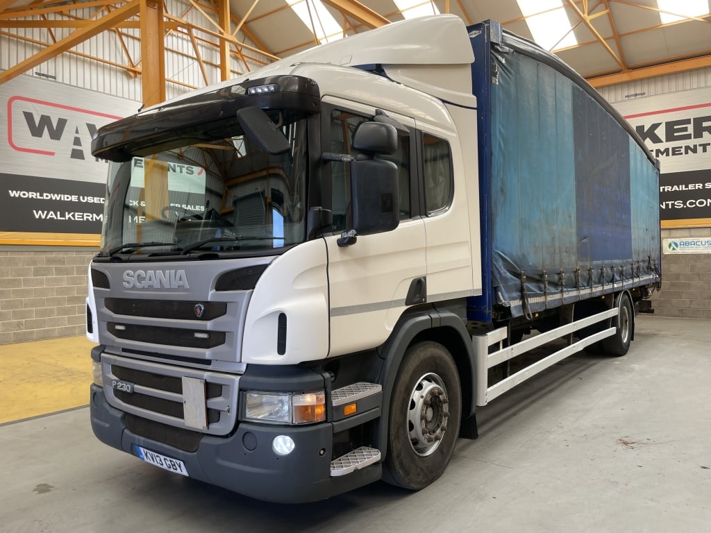 SCANIA P230 EURO 5, 4X2 STREAMLINE CURTAINSIDER – 2013 – KV13 GBY