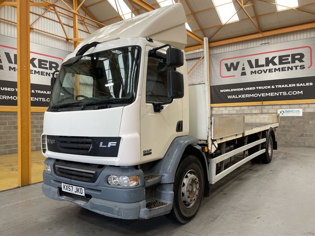 DAF LF55, 18 TONNE 4X2 DROPSIDE FLATBED – 2007 – KX57 JKO