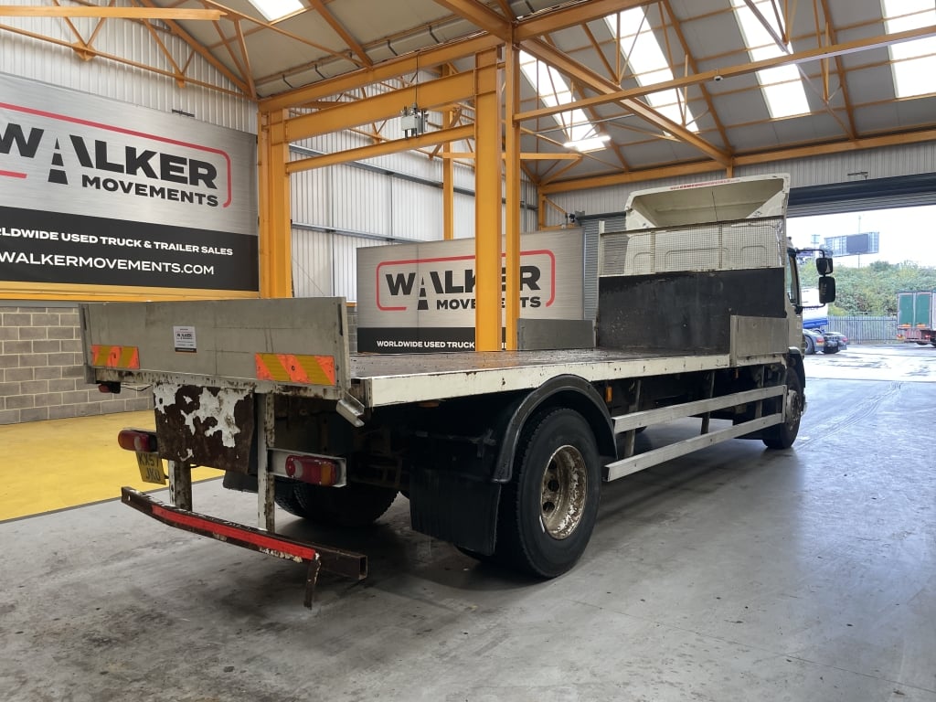 DAF LF55, 18 TONNE 4X2 DROPSIDE FLATBED – 2007 – KX57 JKO