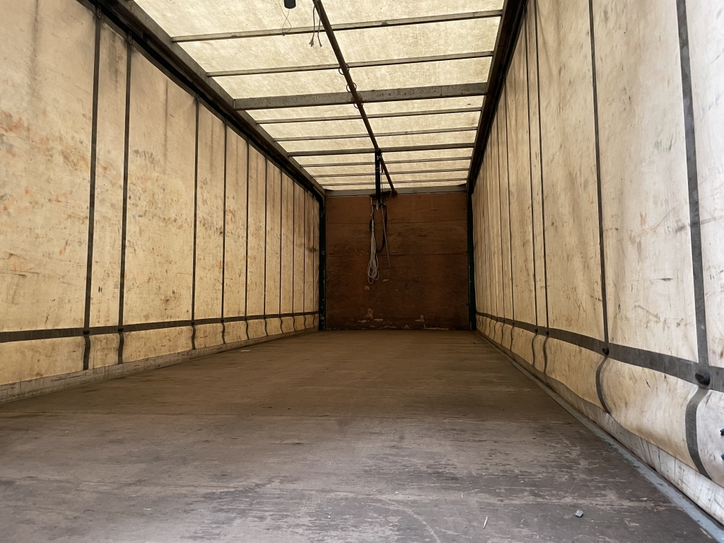 VOLVO FE-300 EURO 5 26 TONNE 6X2 CURTAINSIDER – 2011 – KY61 KAA