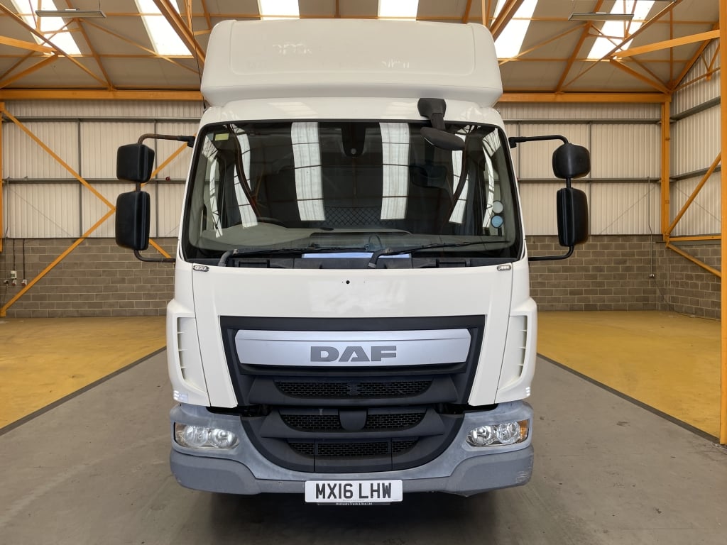 DAF LF150 *EURO 6* 4X2 7.5 TONNE FLATBED/CRANE – 2016 – MX16 LHW