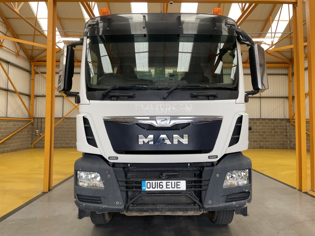 MAN TGS 35.400 *EURO 6* 8X4 STEEL TIPPER – 2016 – OU16 EUE