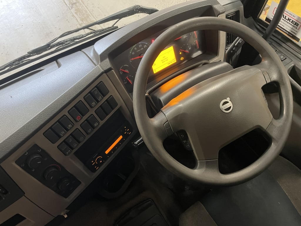 VOLVO FE-250 *EURO 6* 26 TONNE 6X2 CURTAINSIDER – 2017 – PO17 VZP